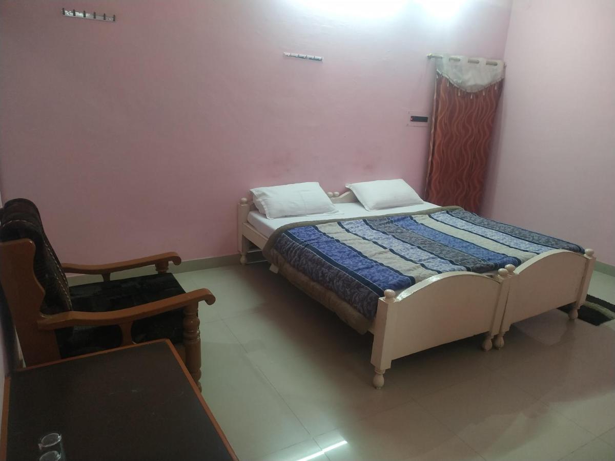 Hotel Shri Mahant Orchha 5 Mint Walking From Ram Raja Temple Exterior foto
