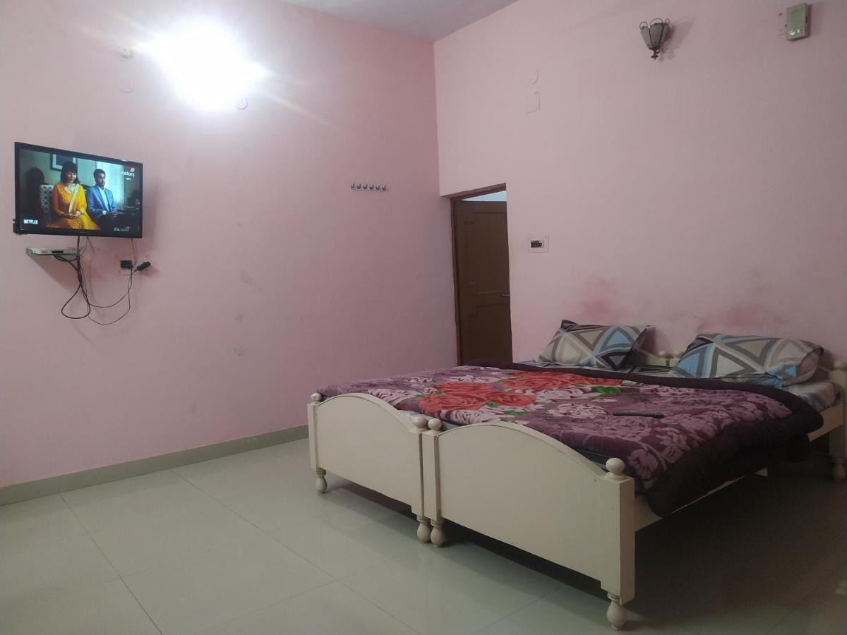 Hotel Shri Mahant Orchha 5 Mint Walking From Ram Raja Temple Exterior foto