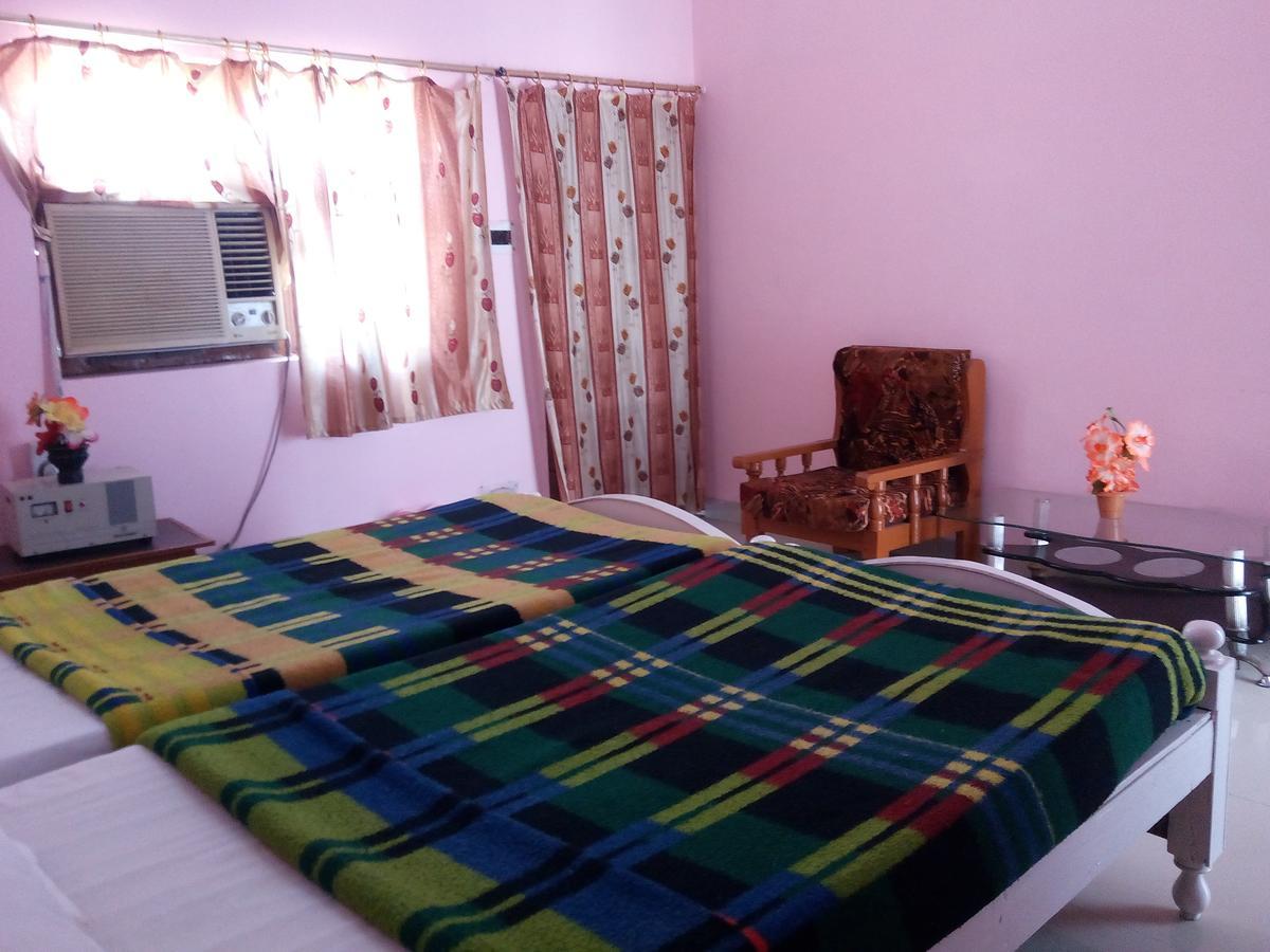 Hotel Shri Mahant Orchha 5 Mint Walking From Ram Raja Temple Exterior foto