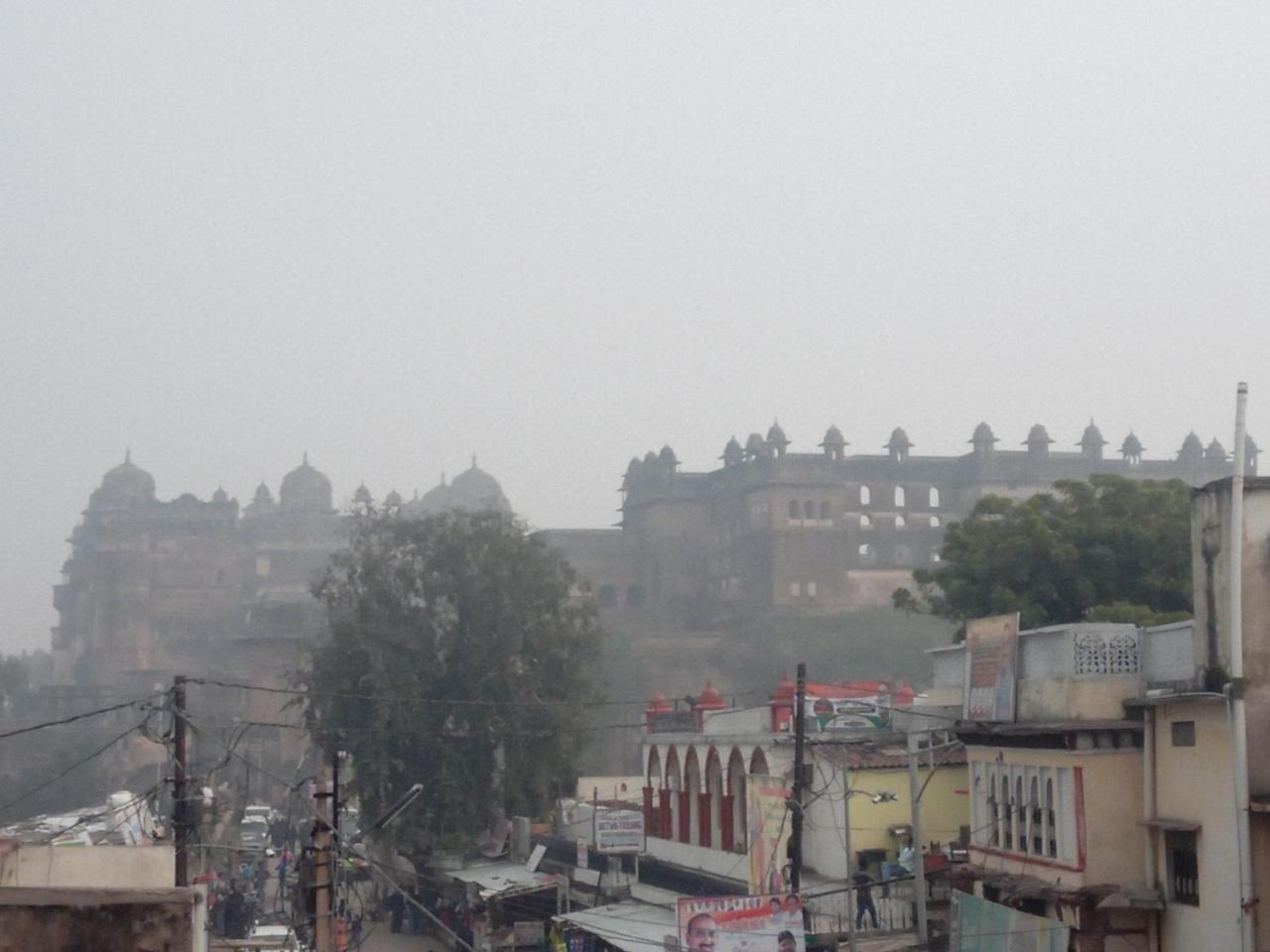 Hotel Shri Mahant Orchha 5 Mint Walking From Ram Raja Temple Exterior foto