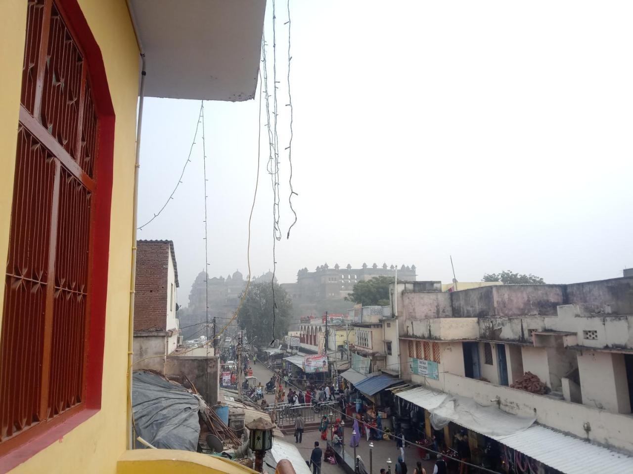 Hotel Shri Mahant Orchha 5 Mint Walking From Ram Raja Temple Exterior foto
